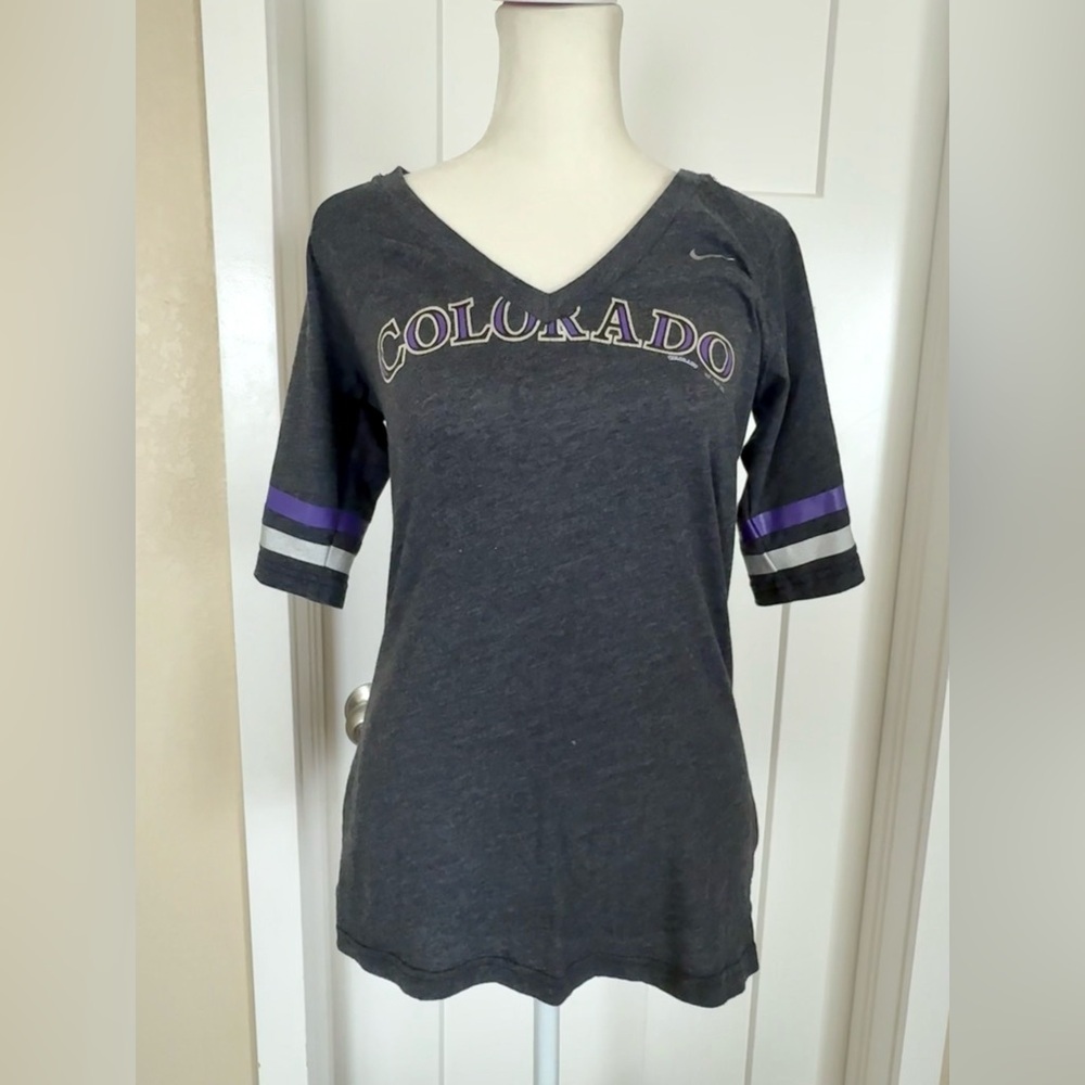 Nike Colorado Rockies MLB V-Neck Tee Shirt Women’s Small